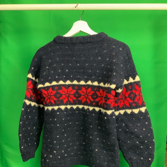 Burberry’s Winter Sweater True Vintage Size S - Picture 2 of 4